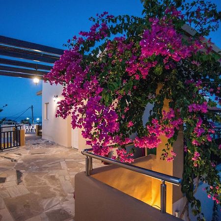 Belvedere Agia Marina Esterno foto